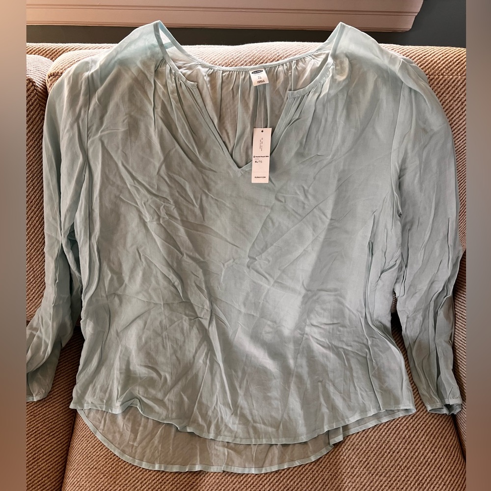 NWT - Old Navy Women’s Semi-Sheer Top